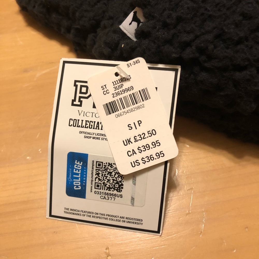 ✂️SOLD✂️Victoria’s Secret UK Slippers - Picture 2 of 3
